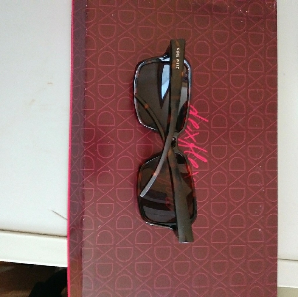 Nine west glasses
